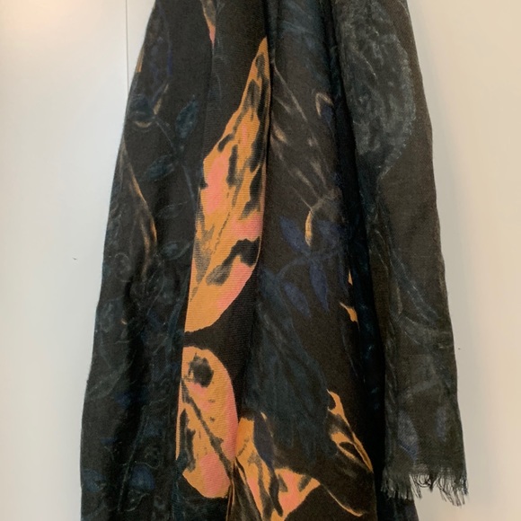 Wilfred Olive Green Wool & silk blend scarce - Picture 1 of 6